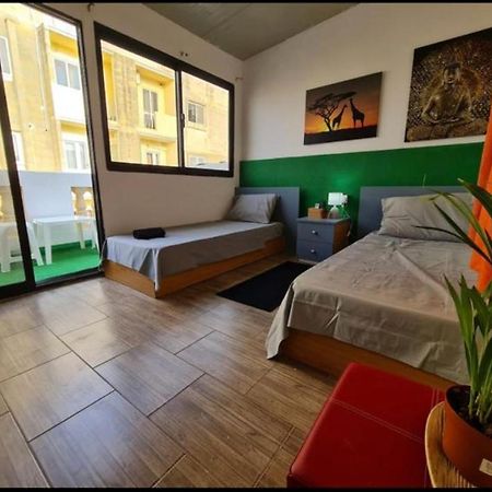 Room 6- Private Room With Private Terrace, Private Bathroom, Ac And Wifi Слима Экстерьер фото