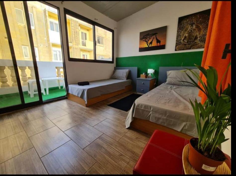 Room 6- Private Room With Private Terrace, Private Bathroom, Ac And Wifi Слима Экстерьер фото